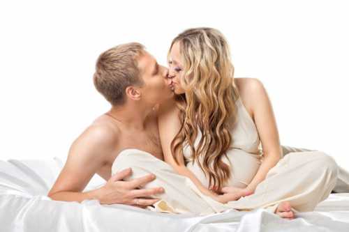 Существует также ряд серьезных причин, изза которых парам лучше воздерживаться от постельной любви в эти дни